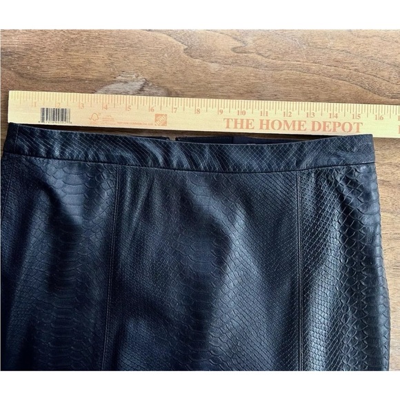 ALICE + OLIVIA Lambs Leather Pencil Snakeskin Midi Skirt Womens Size 6 Black - Picture 13 of 16